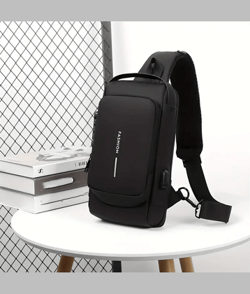 Gjshop Black Colorblocked Messenger Bag