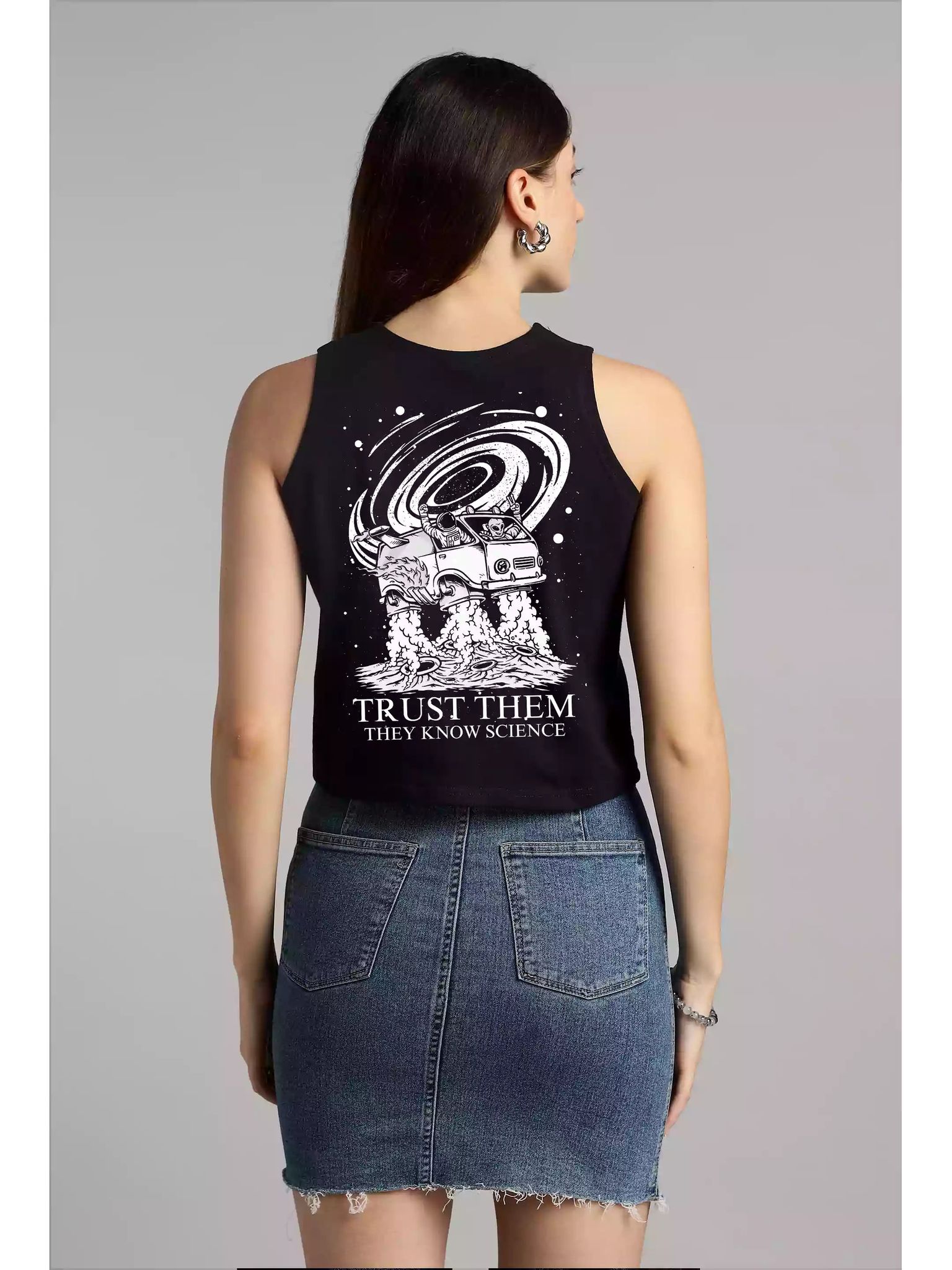 Aao chill kare - Sukhiaatma High Neck Sleeveless Fitted Top (Copy)-M- 34