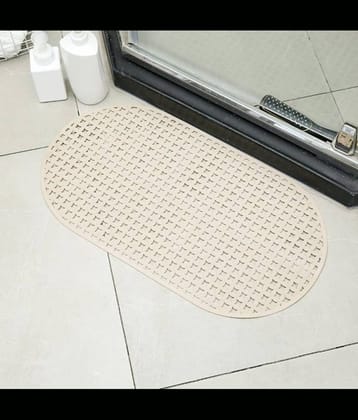 mahek accessories Anti-skid Plastic Bath Mat 50x80 cm ( Pack of 1 ) - Assorted