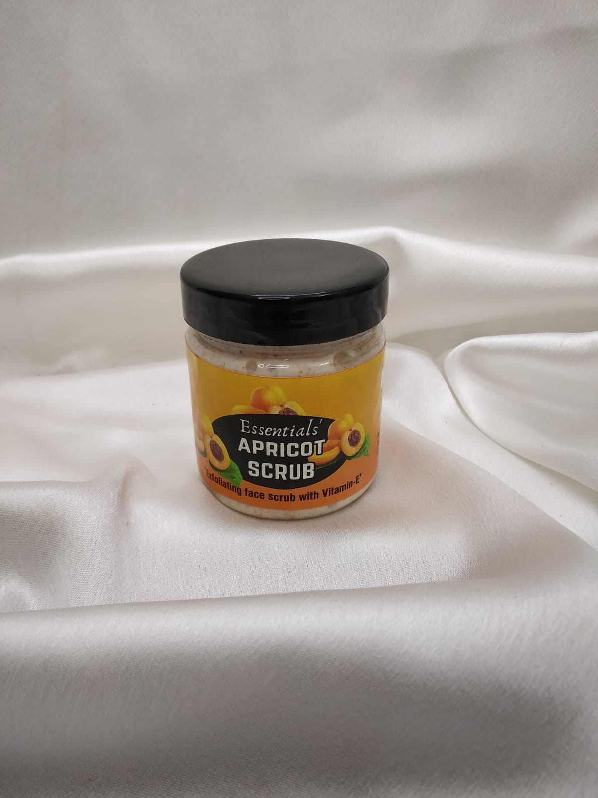 Essentials  Apricot Scrub 100 Gms