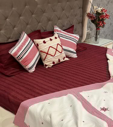 KRI India Distressed Maroon Fringed Bedsheet Set | Maroon  | 100x100 inches  | Wash & Care | 100% Cotton | Handcrafted in India. 100% organic & natural.