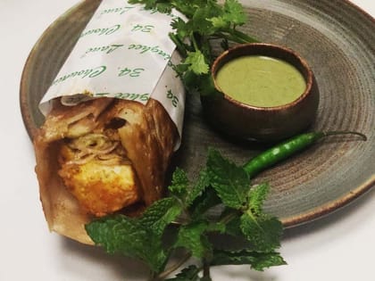 Achari paneer roll (6 inch)