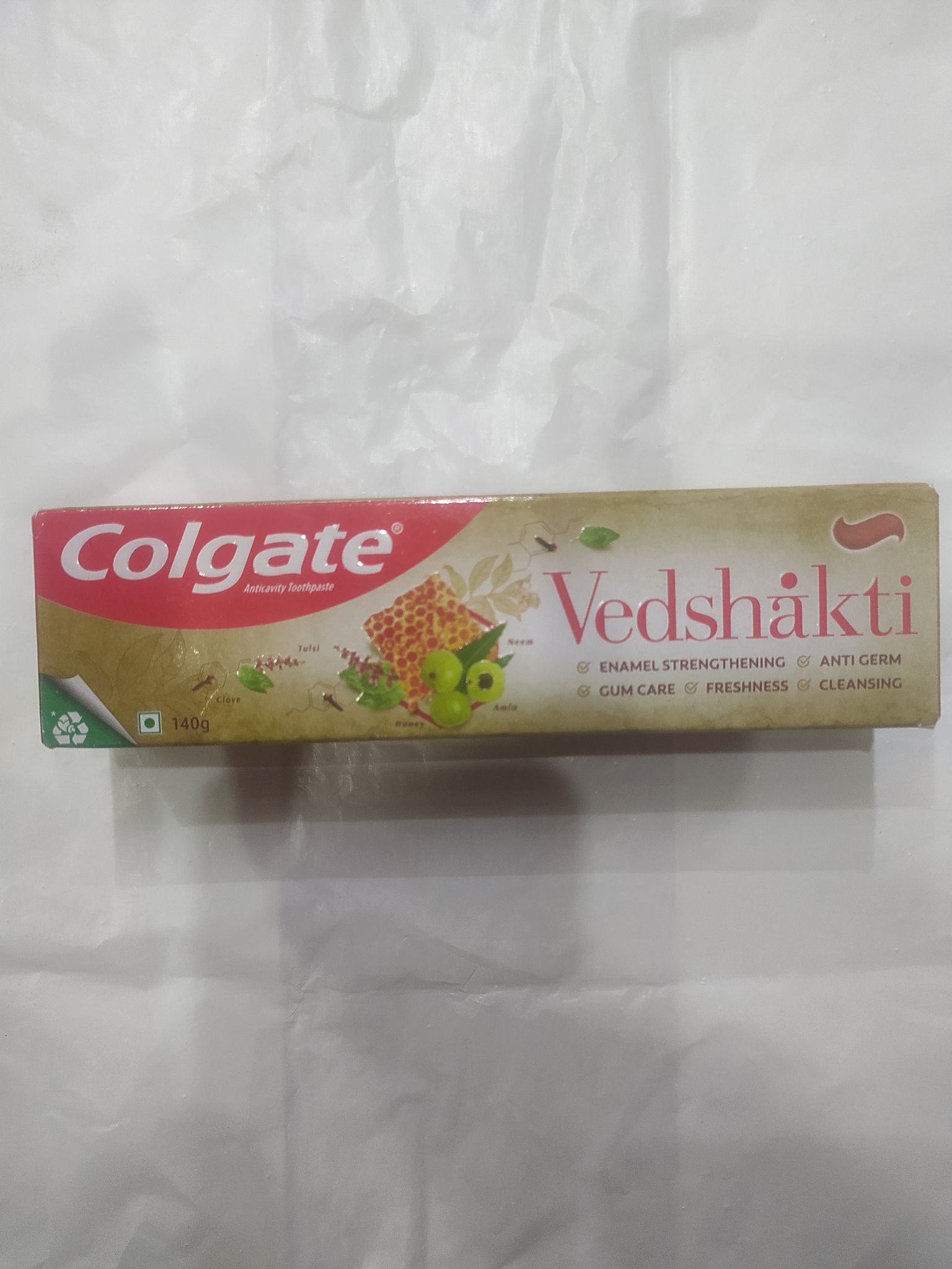 Colgate Vedshåkti Gum care freshness cleansing 