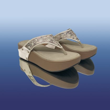 Beige crystal cascade wedges-Beige / 38