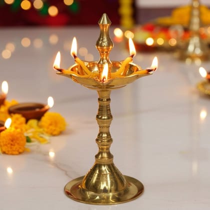 Brass Kerala Fancy Deepak, Oil Lamp No. 1  - Elegant Brass Deepak for Daily Puja, Height : 5.9 Inch (FMAS642 M)