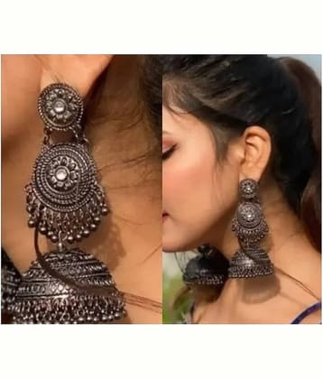 Samridhi DC Silver Drop Earrings ( Pack of 1 )
