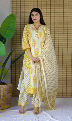 Sunny Blossom Kurta Set-S