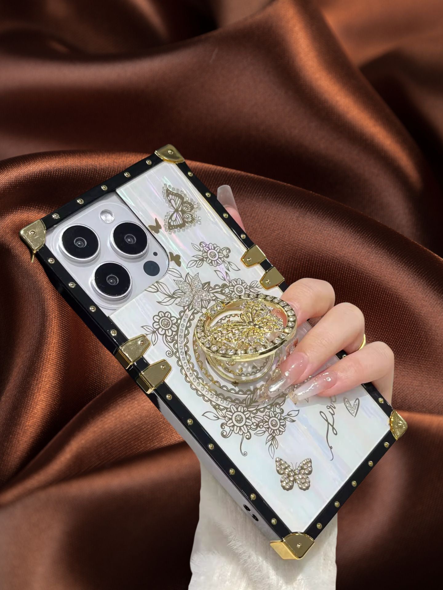 Zazzy Butterfly Rhinestones Ring Holder Luxury Cover-iPhone 15 Plus