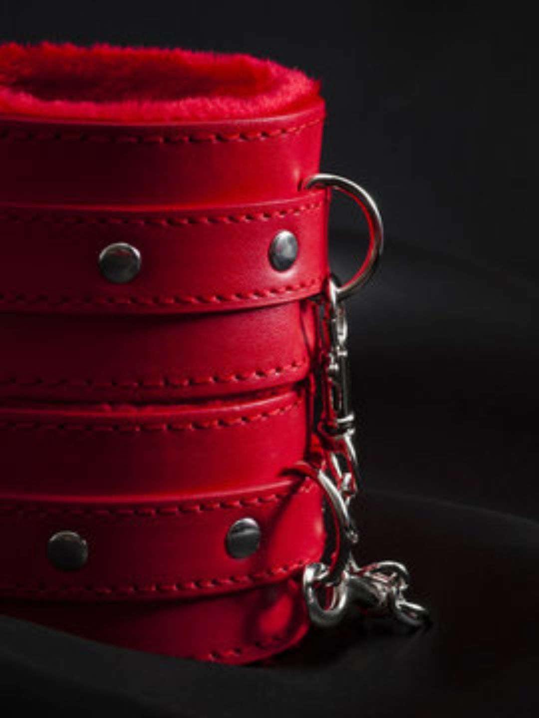 RED BDSM BONDAGE LEATHER HANDCUFFS-Free Size / Red