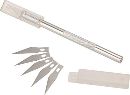 Detailed Knife with 5 blades