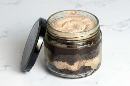 Death by chocolate (dbc) jar cake