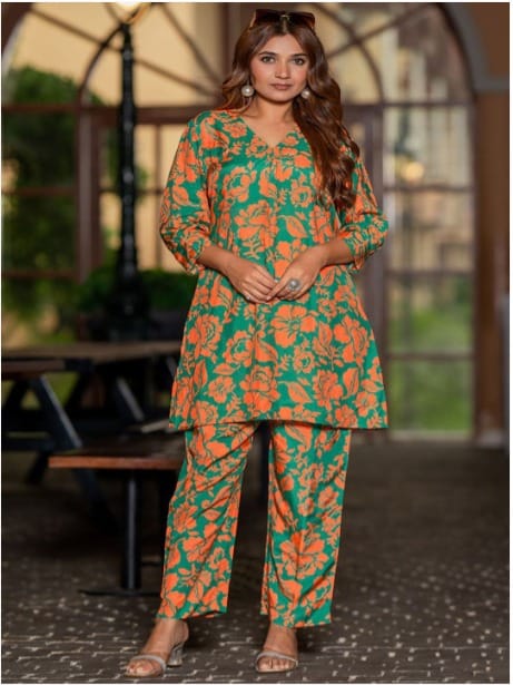 PIRRA DESIGNS Women Floral Printed Regular Top with Trousers