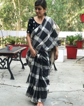 Awesome designer Party White And Black Color Linen Digital Printed Sari 1326