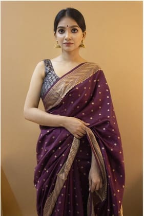Zari Work Silk Saree With Blouse Piece