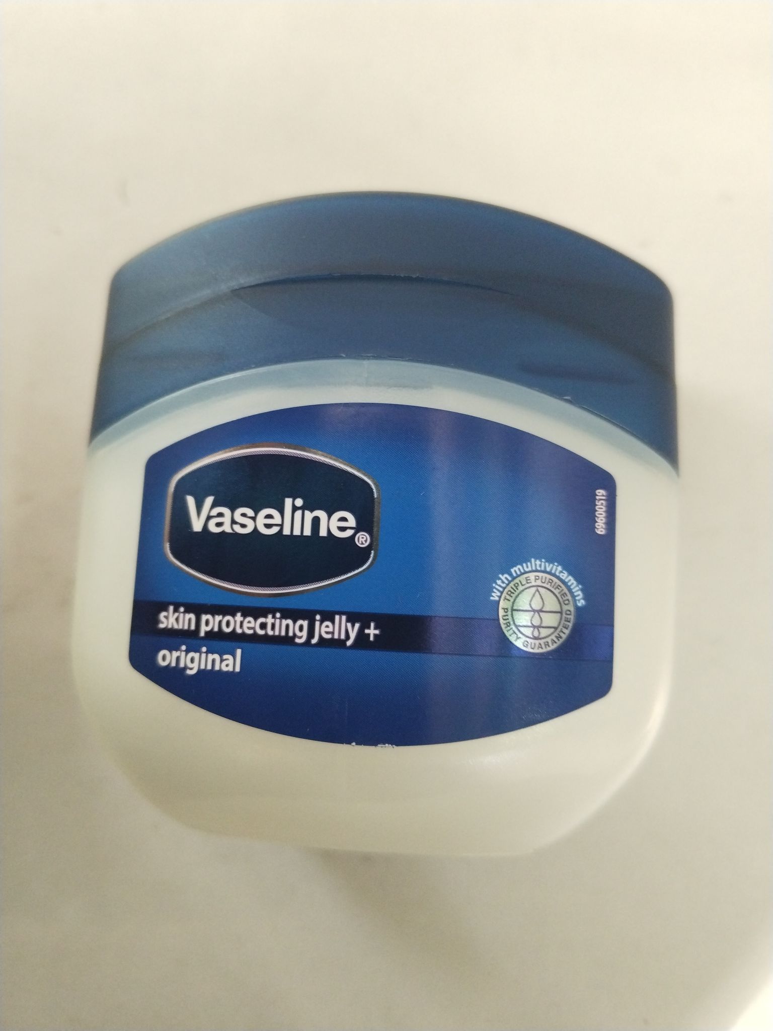 Vaseline Skin protecting jelly+ Original 