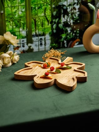HANDCRAFTED WOODEN LEAF PLATTER