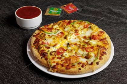 Regular Spicy Affair Pizza
