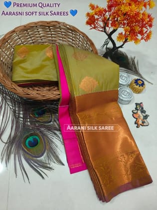 Elegant Aaarani Soft Silk Saree