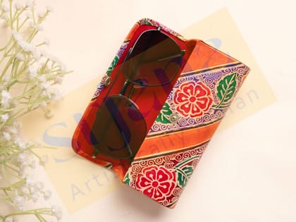 Srjana Handcrafted Leather Embossed Sunglasses Cover Srjana Handcrafted Leather Embossed Sunglasses Cover