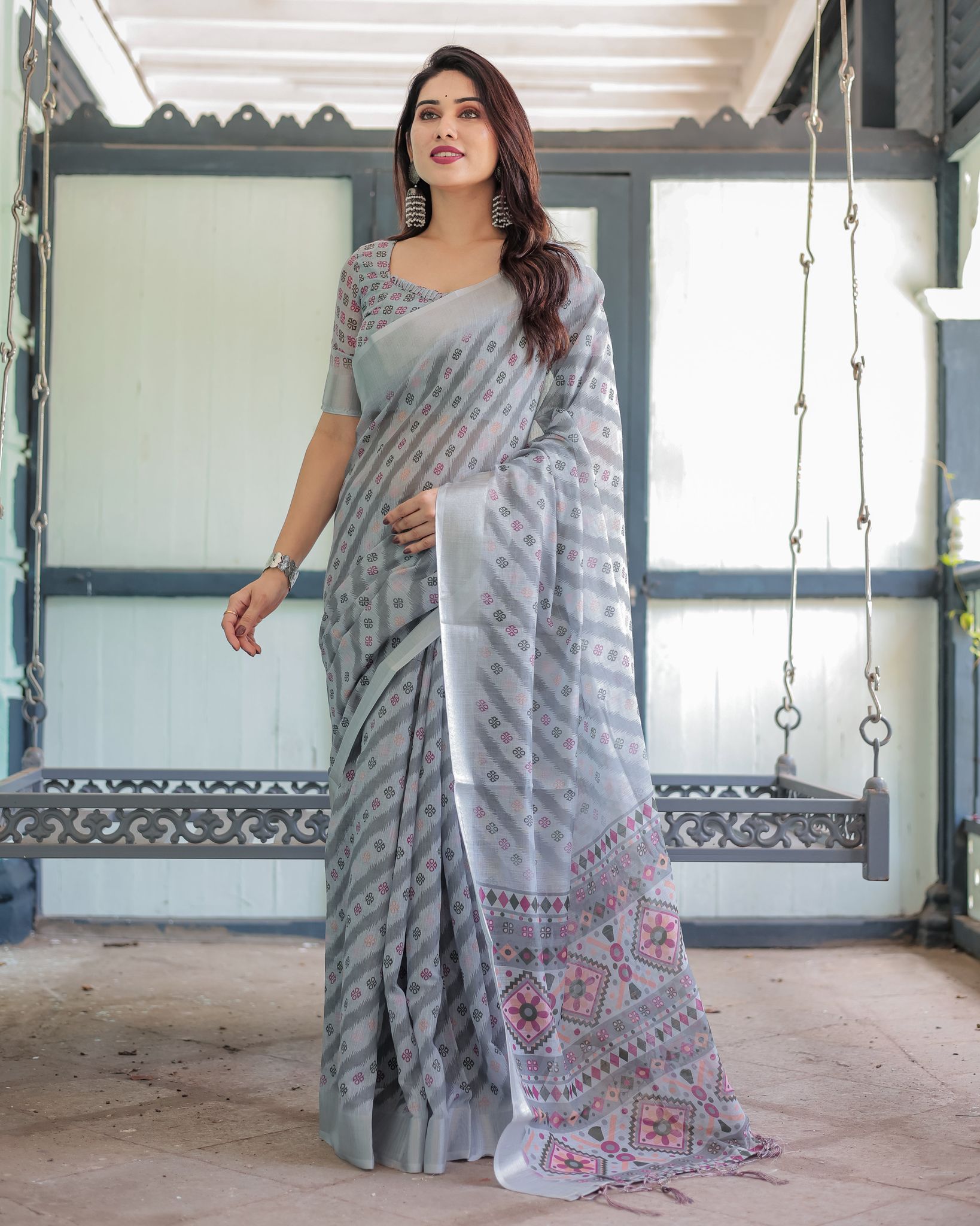Grey Pastel Geometric & Floral Print Pure Cotton Linen Saree with Blouse and Tassels-Regular