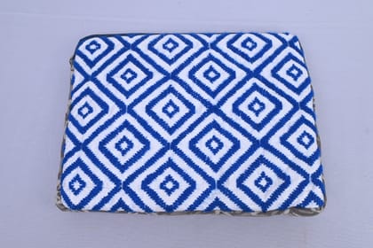 Handwoven Taat Fabric Laptop Sleeve Bag with Zip Closure Handwoven Taat Fabric Laptop Sleeve Bag with Zip Closure