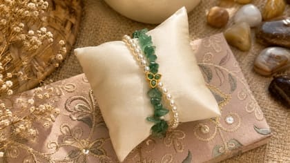 Green Pearl Bracelet