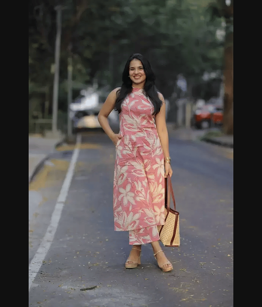 YAGNIK FASHION Women Cotton Printed Straight Kurti With Pants ( Pink )
