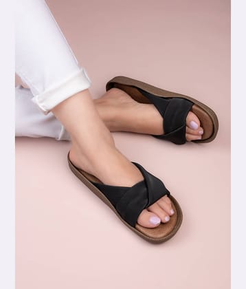 Fentacia Black Women's Flats