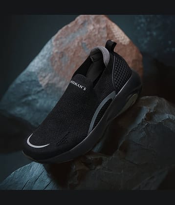 Neemans Black Men's Sports Running Shoes