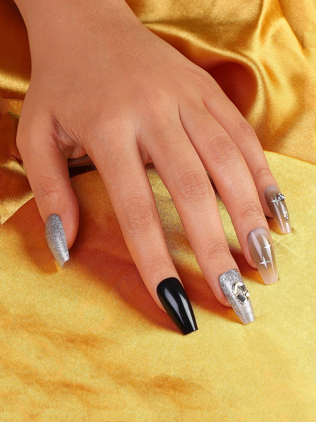 The Astral Press-On Nails - Ash Brown:Onyx Black-Nails