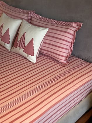 KRI India The Minimalist Shades of Red Bedsheet Set | Red & Pink  | 100x100 inches  | Wash & Care | 100% Cotton | Handcrafted in India. 100% organic & natural.
