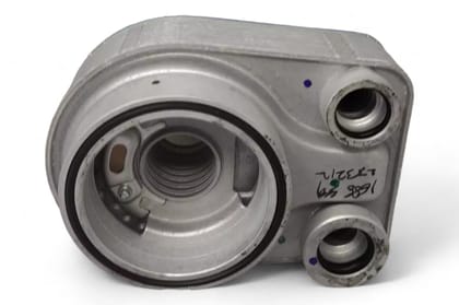 Nissan/Renault Oil Cooler AV685383