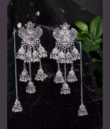 Samridhi DC Silver Drop Earrings ( Pack of 1 )