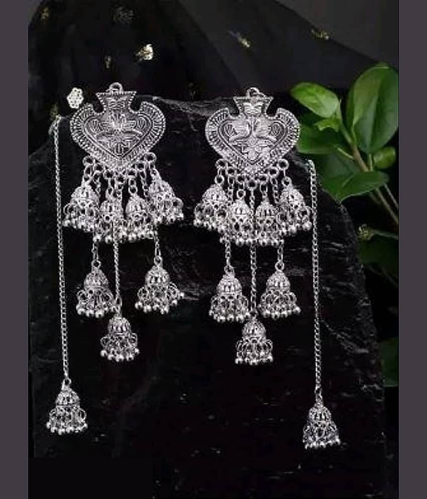 Samridhi DC Silver Drop Earrings ( Pack of 1 )