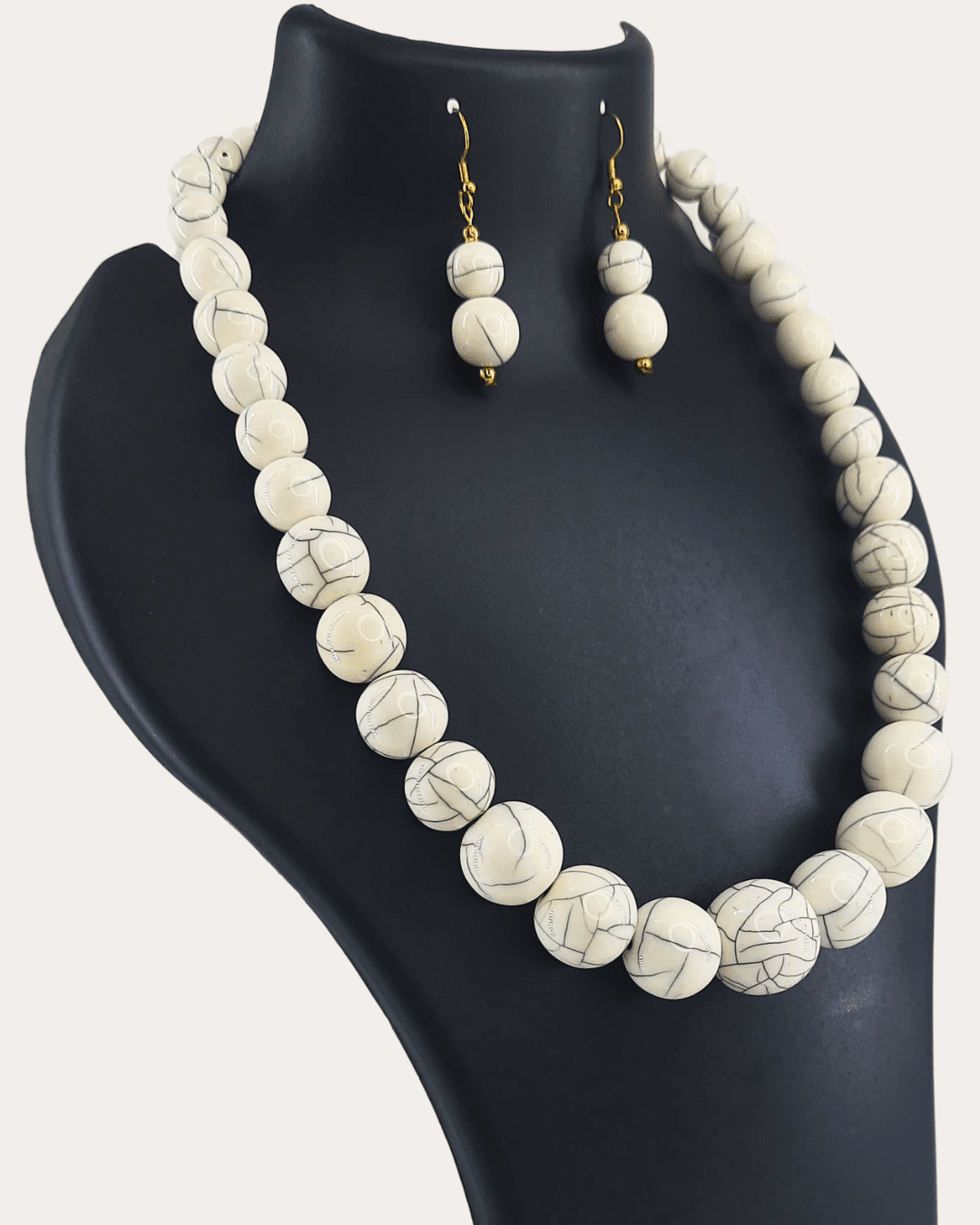 White Ball Beaded Necklace With Earring