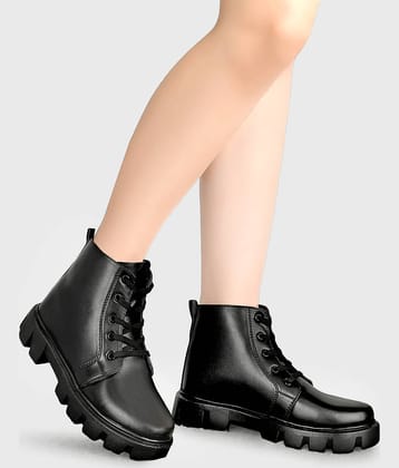 ROBBIE JONES Black Women's Ankle Length Boots