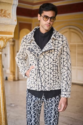 TRIBAL JACQUARD BOMBER-XL / Black/White