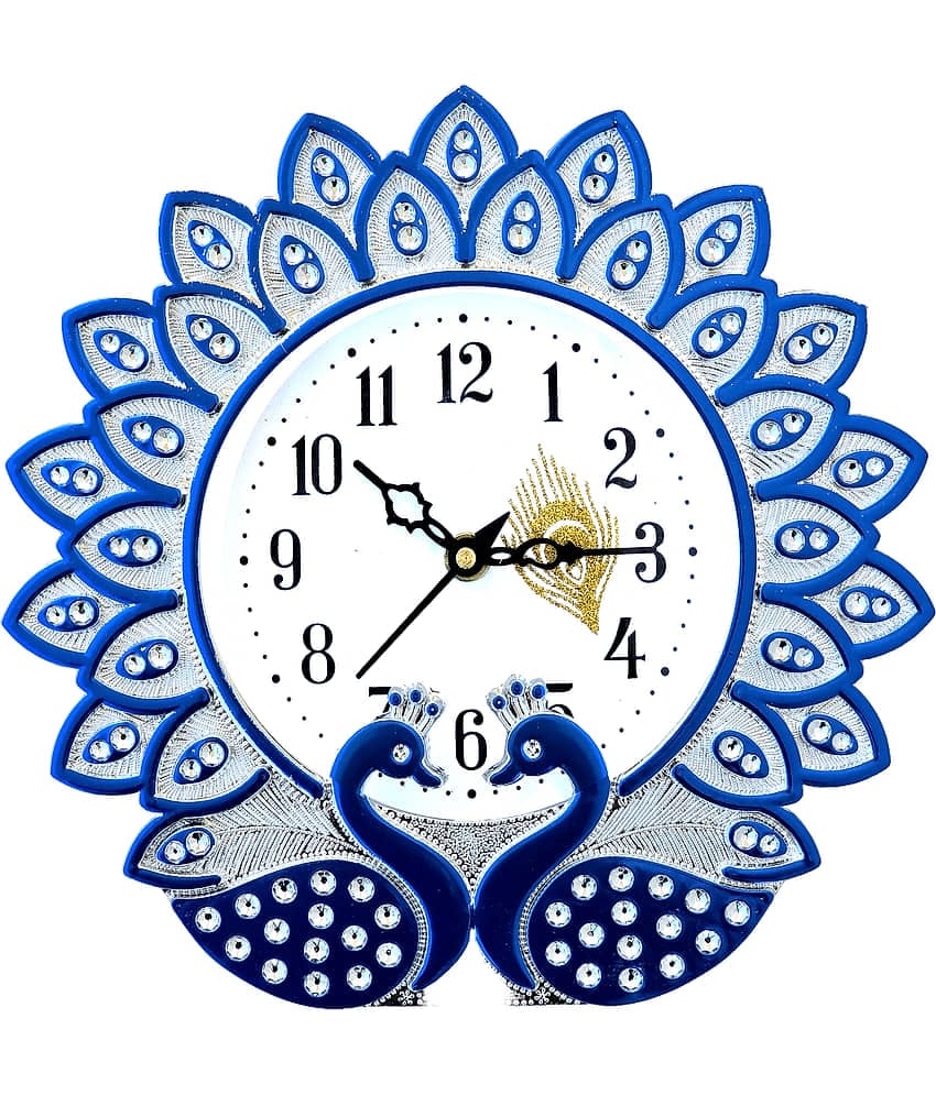 GrabBasket Assymetric Analog Wall Clock