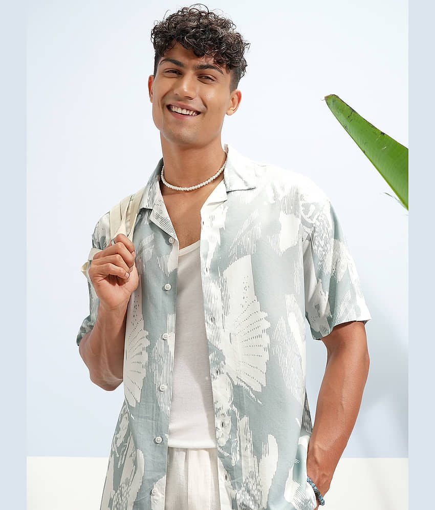 Highlander Viscose Relaxed Fit Striped Half Sleeves Cuban Collar Men's Casual Shirt - Multicolor ( Pack of 1 )