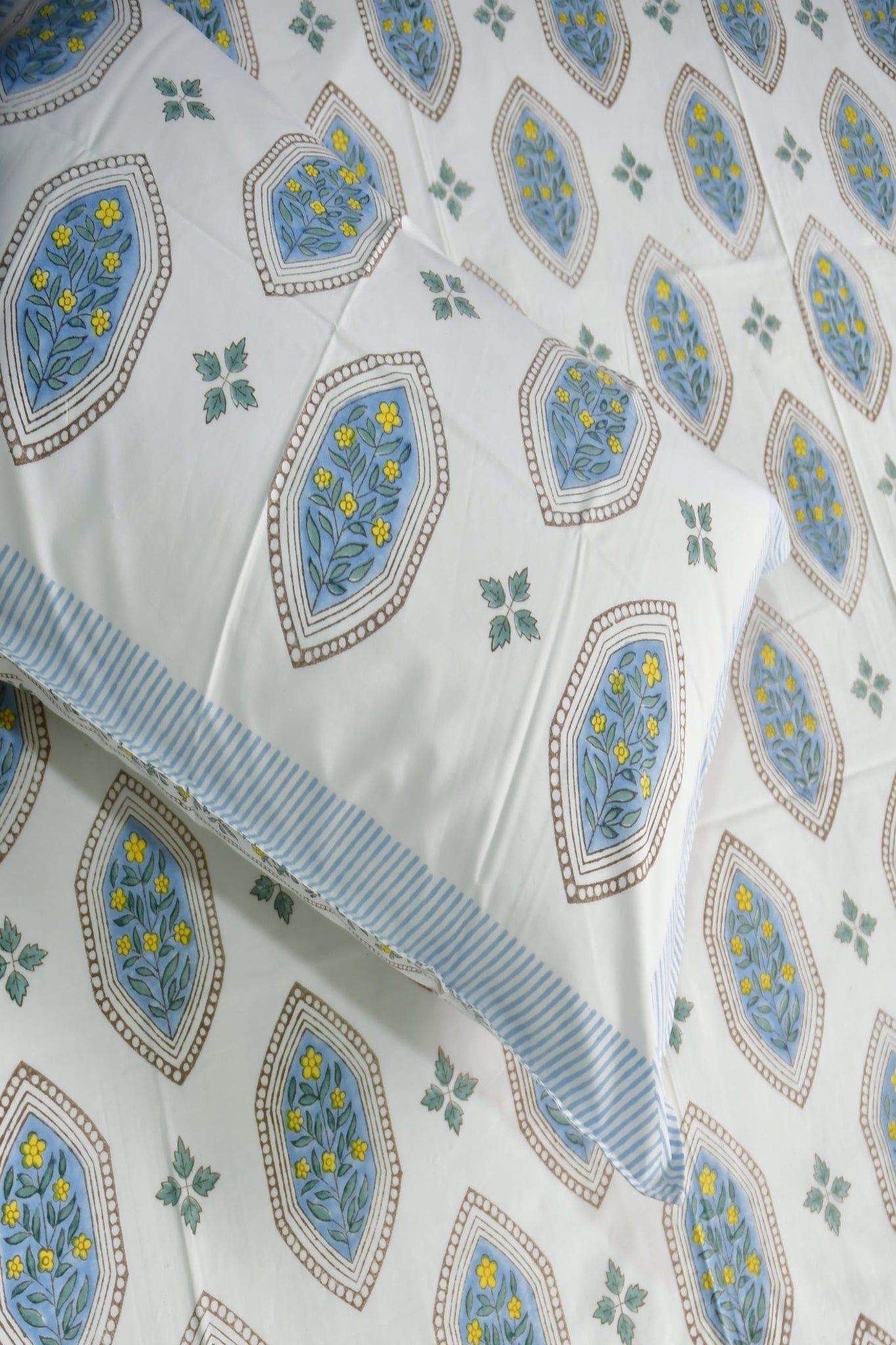 Floral Hexagon Premium  HandBlock  Bedsheet - King (90 x 108) inches bedsheet