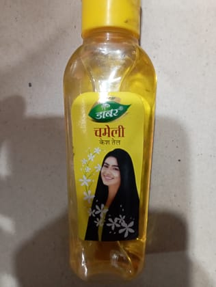 Dabur Chameli Kesar oil