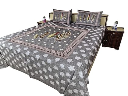 Geometric Pattern Double Bedsheet Set with 2 Pillow Covers, Traditional Jaipuri Design 