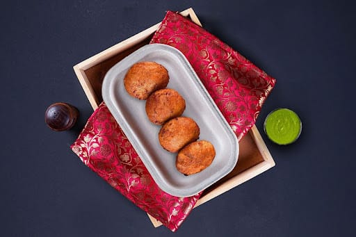 Upvas Pattice & Green Chutney