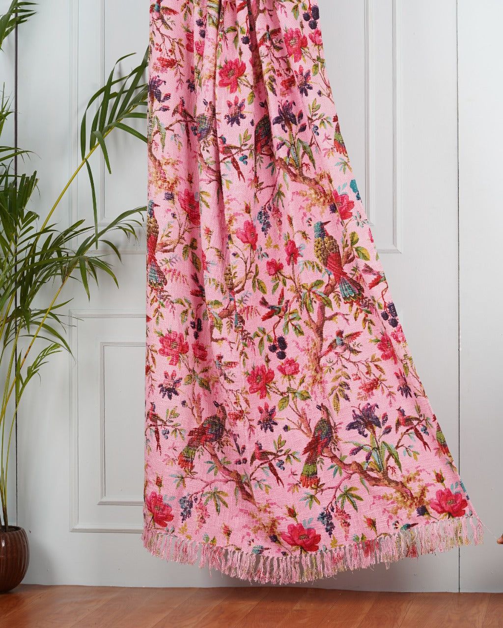 Birds of Paradise TNT Slub Sofa throw- Pink