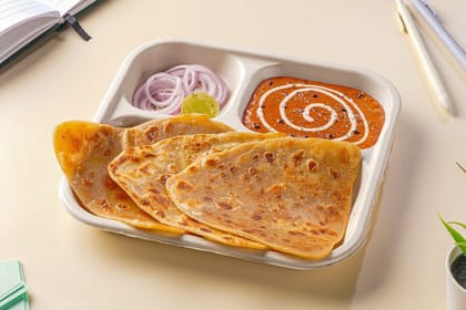 Dal Makhani & Paratha Lunchbox Dal Makhani & Paratha Lunchbox