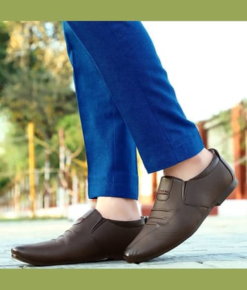 MARKRANGE Brown Loafers