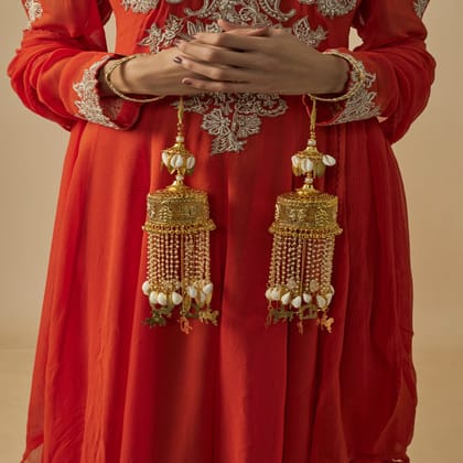 vivinia BY VIDHI MEHRA Gold Plated Womens Pair of Kaleeras (Freesize) - VKL040
