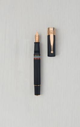 Gioia | Fountain Pen & Rollerball Pen | Partenope | Sand Black RGT-MEDIUM