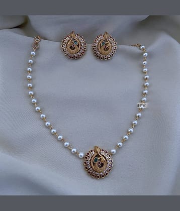 ROFARWORD Gold Brass Necklace Set ( Pack of 1 )