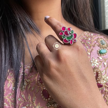 Solid Silver Ganesh Kundan Stone Ring